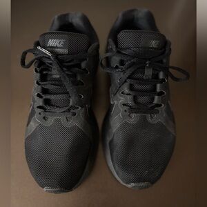 Women’s Black Nike Sneakers